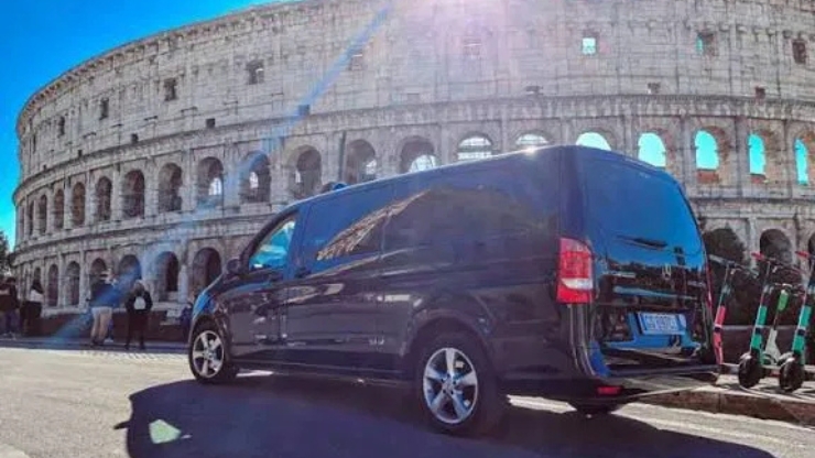 Airport and hotel transfer van Rome